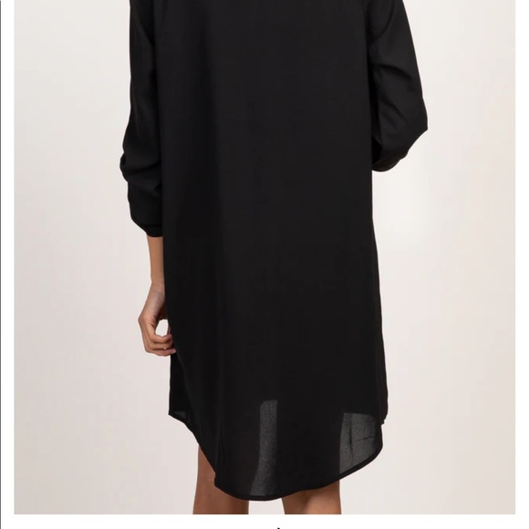 Maternity Black Solid V-Neck 3/4 Sleeve Dress! - Picture 3 of 7